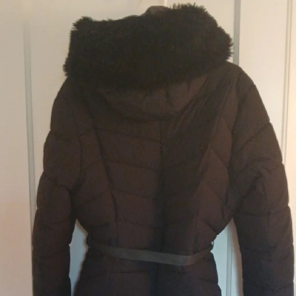 DKNYC Black Puffer Jacket Sleek Insulated Design - Picture 10 of 16